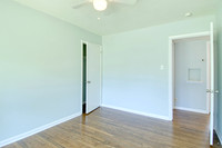 306 Cresham Drive (020)
