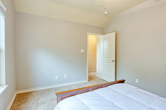213 Dove Hill (031)