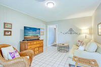 8715 Oak Ledge Dr (017)