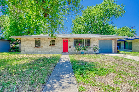 306 Cresham Drive (001)