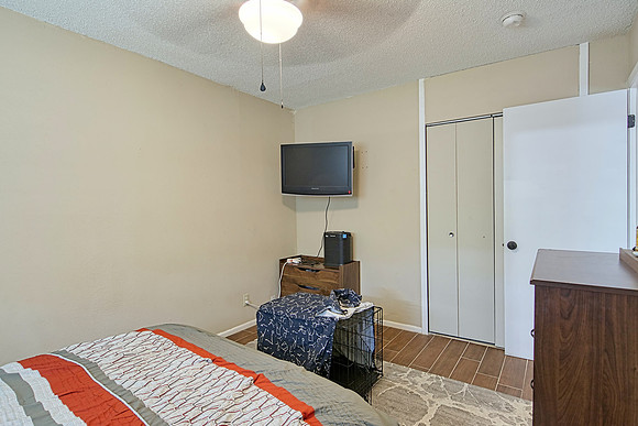 5610 Larkmeadow Dr (025)