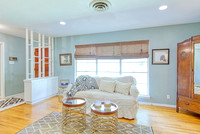 8715 Oak Ledge Dr (010)